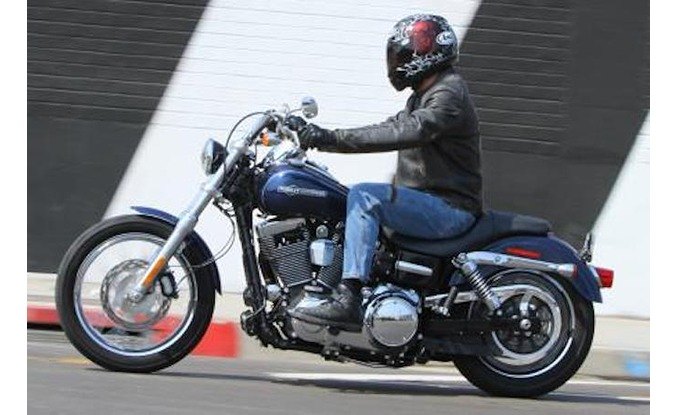 2013 Harley-Davidson® FXDC Dyna® Super Glide® Custom, 53% OFF