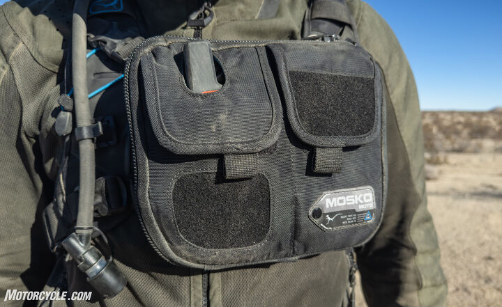 old dog new tricks tackling the la barstow to vegas dual sport ride, The Mosko Moto Wildcat 12L with Chest Rig puts hydration inReach tracking and a phone comfortably on your chest
