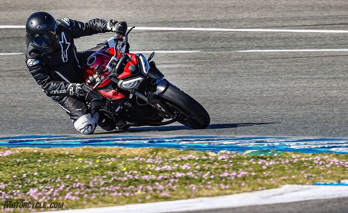 Triumph 765 R 2024 Triumph Street Triple 765 R/RS Review - First Ride | Motorcycle.com
