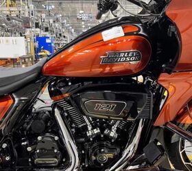 Harley Davidson s New 121ci CVO Engine Has VVT Motorcycle