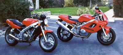 church of mo honda vtr1000f super hawk, Honda brought along two members of the VTR s family tree the Hawk 650 and VR980 prototype The prototype used the smaller Hawk s beam frame chassis and bored and stroked version of the 650 s narrow angle V twin