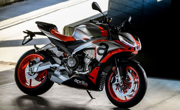 2021 middleweight naked spec sheet shootout, The Aprilia Tuono 660 stands out from this field with its aluminum frame The other five motorcycles have steel frames