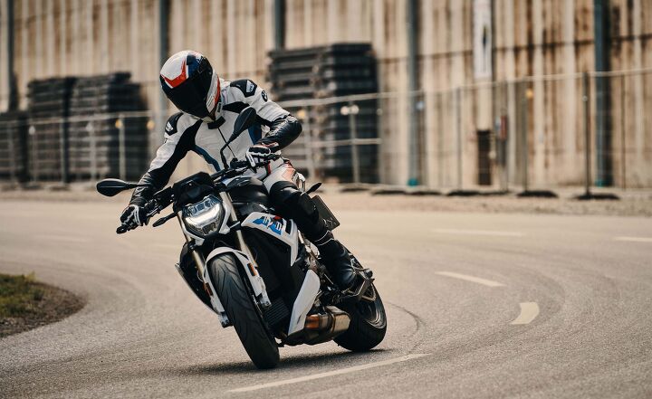 2021 heavyweight naked bike spec shootout, The BMW S1000R uses both MSR and engine braking control along with traction control to help with cornering stability