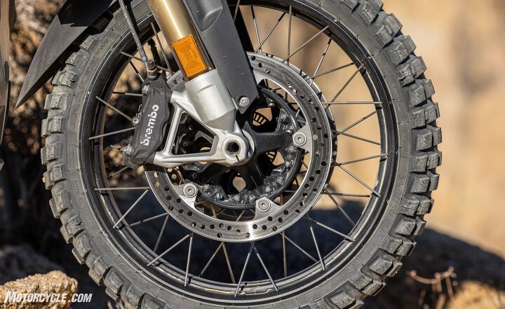 showdown bmw r 1250 gs vs harley davidson pan america 1250 special, The GS s Brembo brakes were preferred between the two delivering excellent stopping power on road without much fork dive thanks to the telelever front suspension