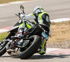 Pirelli Diablo Rosso Corsa Review | Motorcycle.com