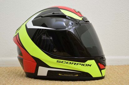 scorpion exo r2000 vs shoei rf 1200 Matte Black EXO-R1 Air Helmet improve balance Scorpion EXO-R2000 Helmet Review