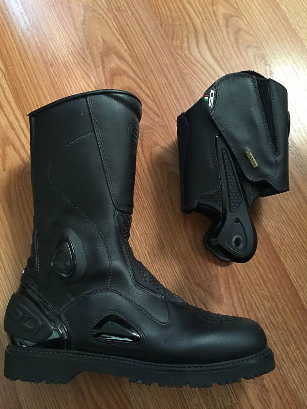 sidi armada boot review, The wrap around upper with ankle braces provide a measure of extra support and protection when riding in Adventure Touring mode Removing the support decreases lateral support while increasing flexibility Weight is reduced from 2 7 pounds per boot with support to 2 2 pounds per boot without