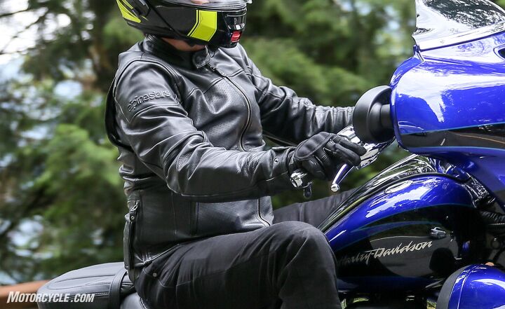 mo tested alpinestars brera airflow jacket review, The embossed Alpinestars logo on the shoulder is a nice touch
