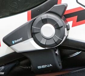 uitdrukken Clan Voor u MO Tested: Sena 20S EVO Motorcycle Bluetooth Communication System Review |  Motorcycle.com