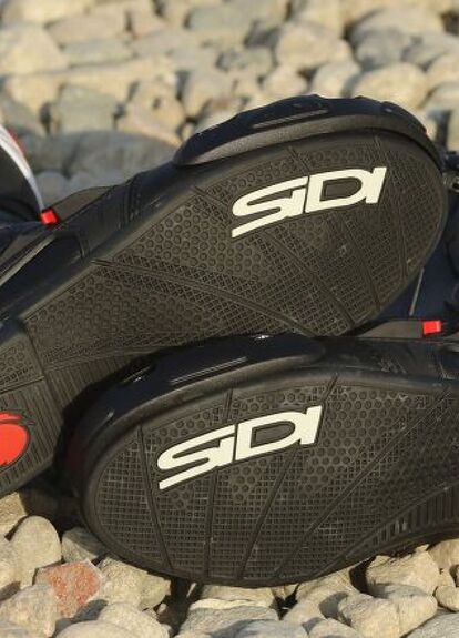 MO Tested: Sidi Roarr Boots | Motorcycle.com