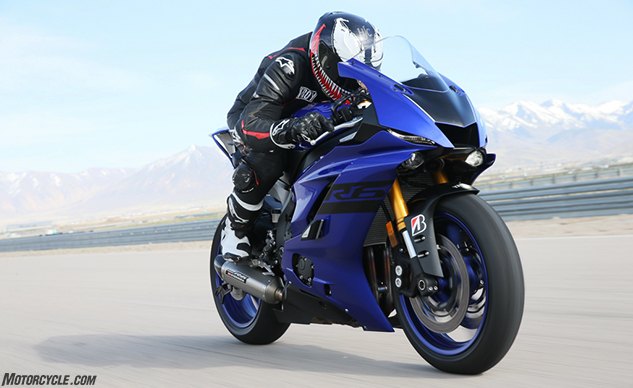 Bridgestone Battlax R11 Race Tire Review | Motorcycle.com