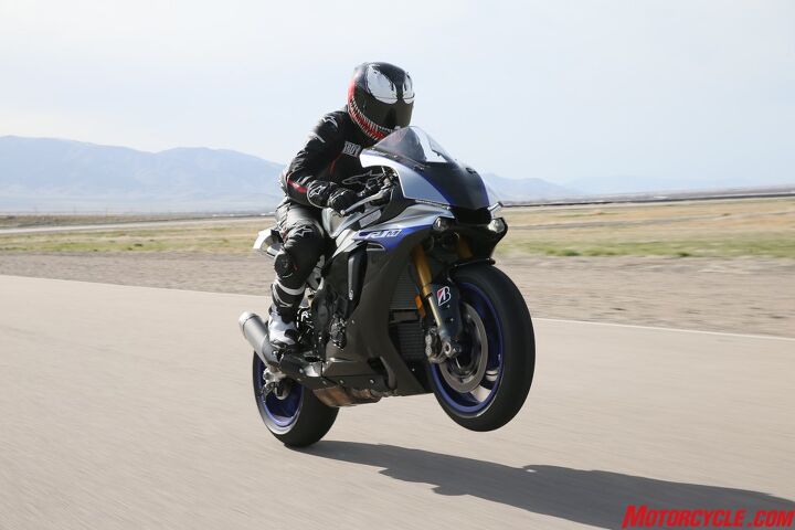 Bridgestone Battlax R11 Race Tire Review | Motorcycle.com