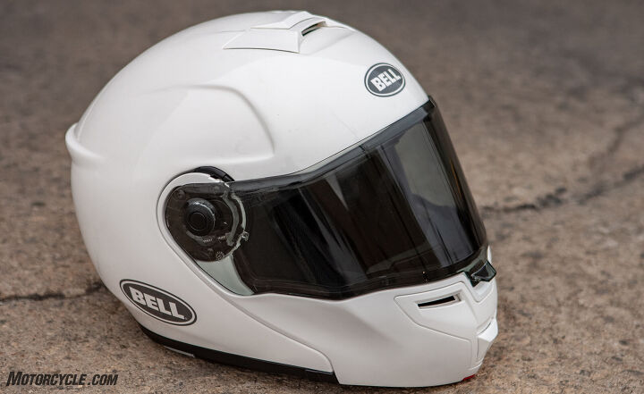 mo tested bell srt m helmet review, The Bell SRT M helmet shown here with the optional photochromatic ProTint visor slices through the air without any lift or jostling at speed