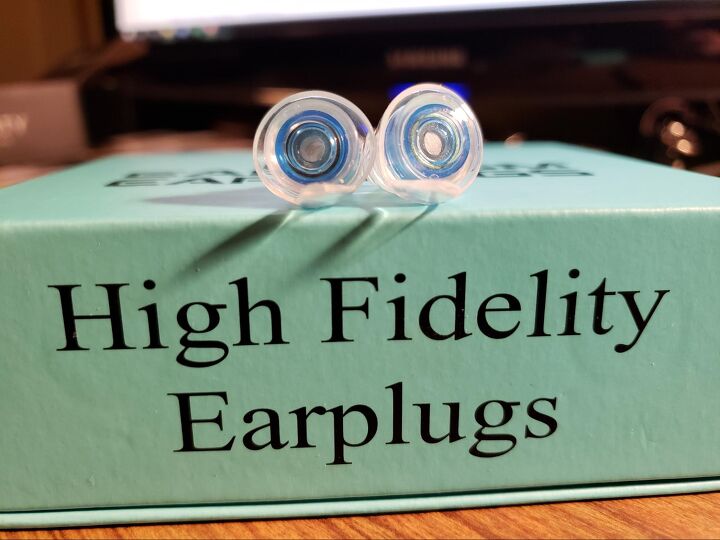 mo tested eargasm earplugs review, The blue part is the actual noise filter which Eargasm claims offers a 21 db noise reduction though the NRR is 16 db