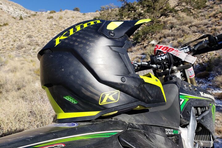 mo tested klim f5 koroyd helmet review, The ventilation is fantastic and the Fidlock HOOK 25 fastener makes pulling the helmet on and off a breeze