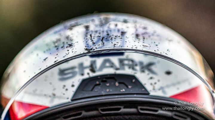 mo tested shark race r pro helmet review, It s gonna take more than a few thousand bugs to smash through this 4mm shield But like the Death Star there is a way to defeat it