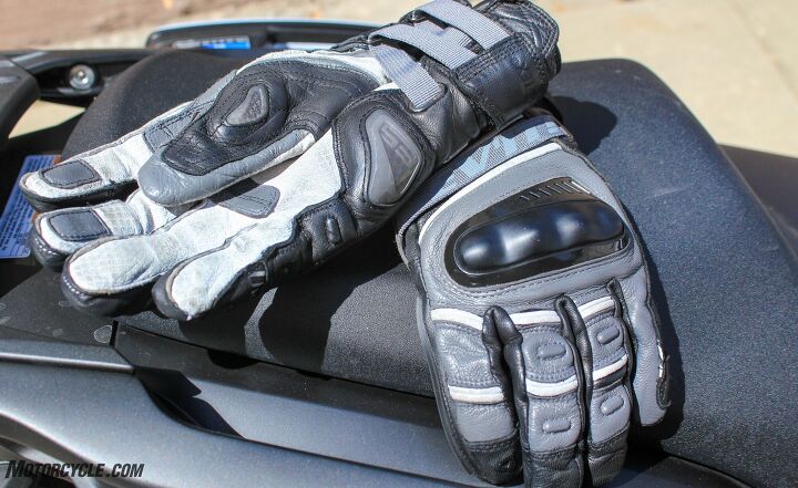 mo tested rev it dominator gtx gloves review, The Dominator GTX uses the same knuckle slider from REV IT s race gloves In addition to some small sliders used on the fingers a large palm slider is also included as well as a plastic slider on the outside of the thumb