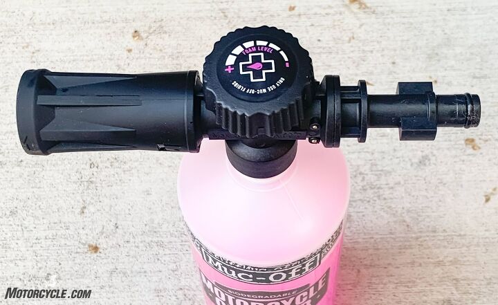 mo tested muc off pressure washer, This adapter connects to the pressure washer s gun handle I recommend turning the foam level to a low level unless you want to use lots of cleaning solution