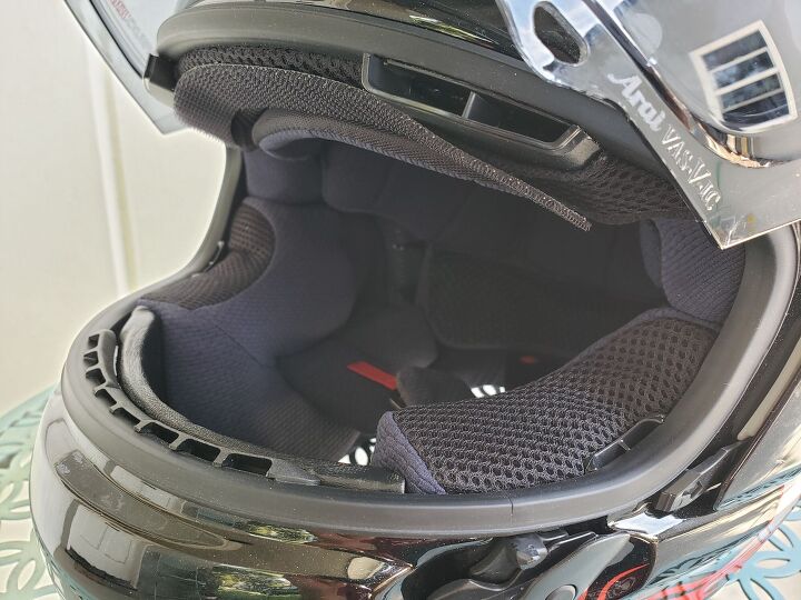mo tested arai defiant x review, Inside you ll find a plush interior highlighted by several vents including ones above the chinbar at the eyebrows but also just behind the base of the cheekpads