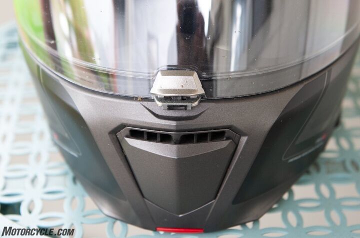 mo tested hjc rpha 90 helmet review, The visor latch mechanism is strong and sturdy just terribly placed Accessing it with gloved hands takes some fumbling around
