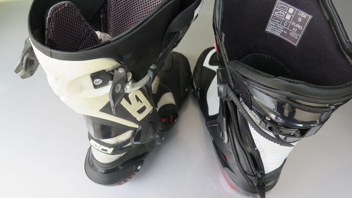 Compare the armor on the outside of the Sidi with what’s on the Sedici.