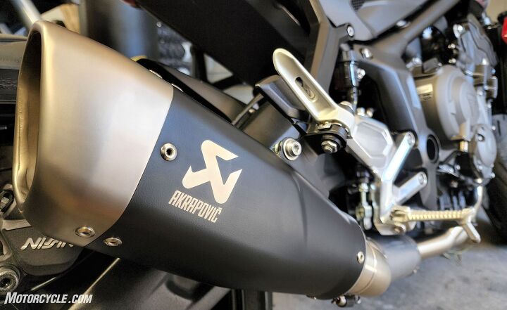MO Tested: Triumph Trident 660 Akrapovi Racing Line Exhaust Review