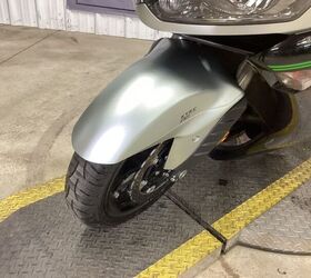 only 17 400 miles delkevic exhaust kicker inner fairing speakers abs traction