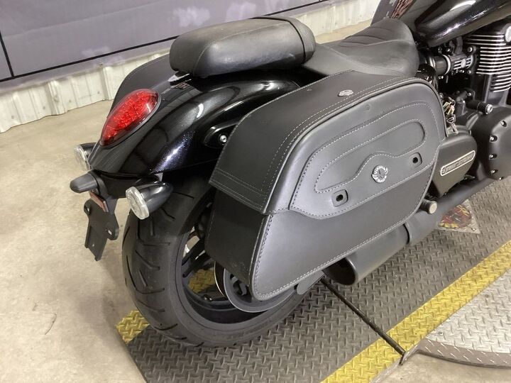 only 6 081 miles nightstorm special edition viking saddlebags factory pearl
