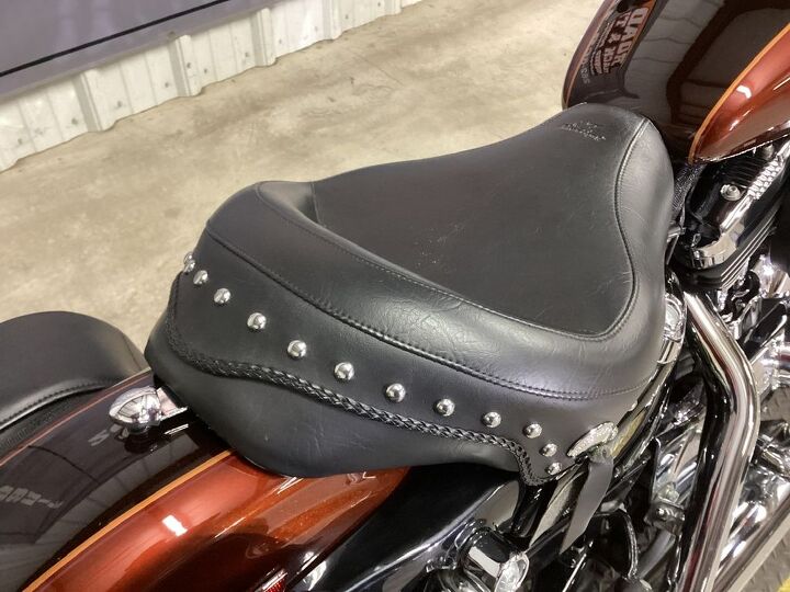 only 10 459 miles hd limited colors mustang solo seat saddlemen studded
