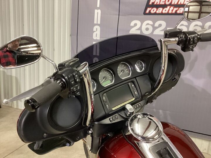 only 40538 miles two brothers 2 into 1 exhaust upgraded big handlebars led