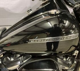 only 11 269 miles aftermarket exhaust hd cvo style wind splitter windshield