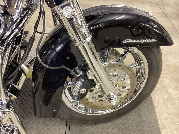 wow factor hd 17 and 16 upgraded chrome cvo wheels hd chrome floating rotors