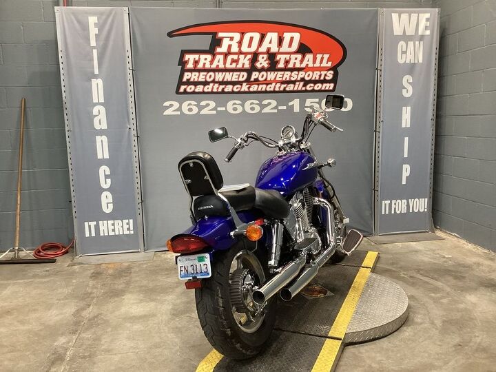 only 11 485 miles backrest cobra chrome rider and passenger floorboards and