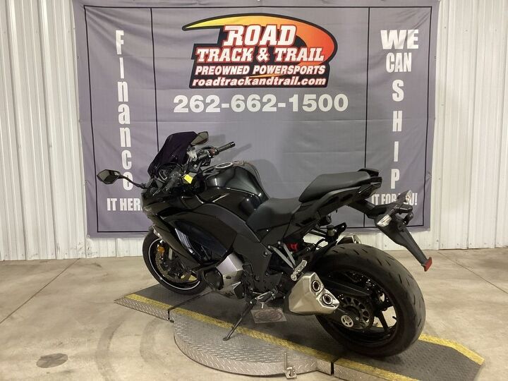 only 9370 miles abs traction control heated grips puig dark windscreen fuel