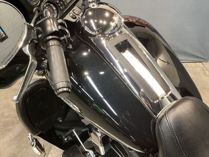 only 10 547 miles vance and hines true dual x pipe header with monster ovals