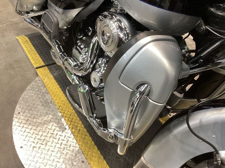 only 10 547 miles vance and hines true dual x pipe header with monster ovals
