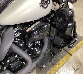 only 34 915 miles screamin eagle 107 stage 2 kit vance and hines exhaust