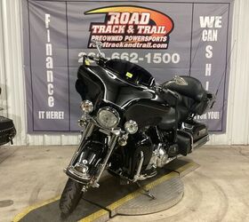 wow factor only 16 351 miles hd 17 and 16 cvo chrome wheels chrome forks