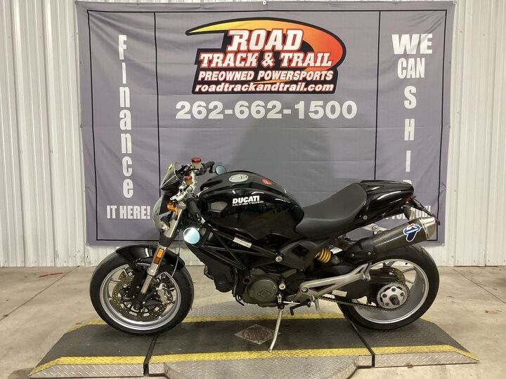 only 22 161 miles termignoni exhaust speedy moto dry clutch and frame sliders