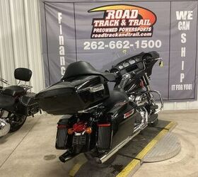 only 9259 miles 1 owner hd detachable tour pack docking hardware hd tour seat