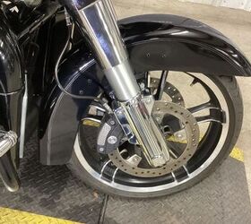 only 21 979 miles 1 owner upgraded hd enforcer wheels vance and hines exhaust