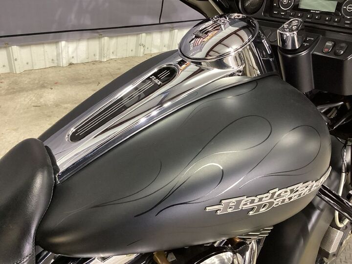 wow factor 58 308 miles 1 owner custom pinstripe flamed paint hd 19 and 18