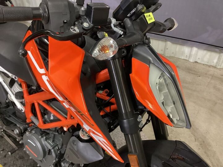 only 5347 miles abs ktm my ride compatible and stock nice stand out color and