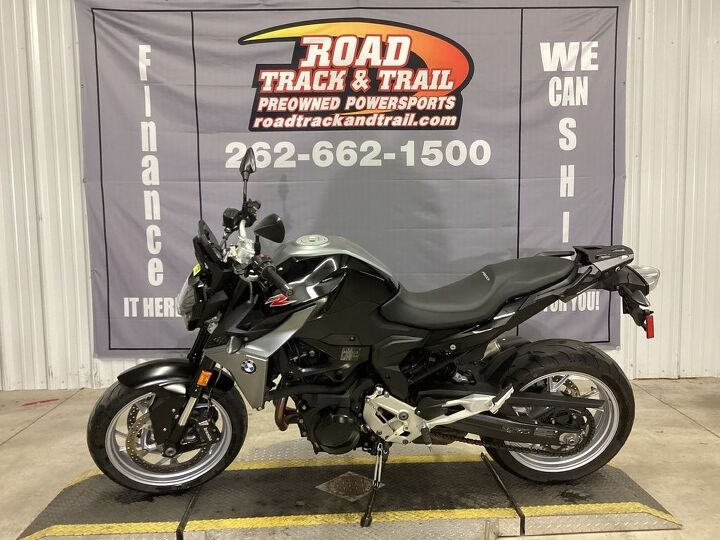 only 13 883 miles abs traction control heated grips engine drag torque