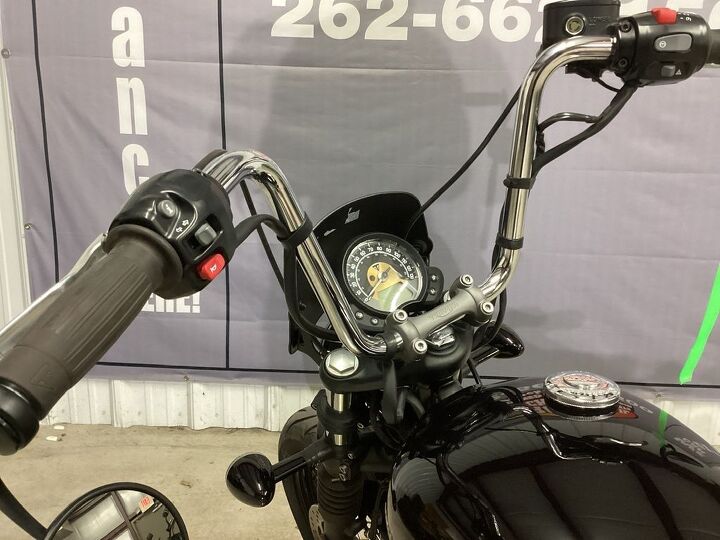 only 2820 miles 1 owner vance and hines exhaust upgraded handlebars dart mini