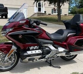 2018 Honda Goldwing with DCT transmission and airbag GL1800DAJ