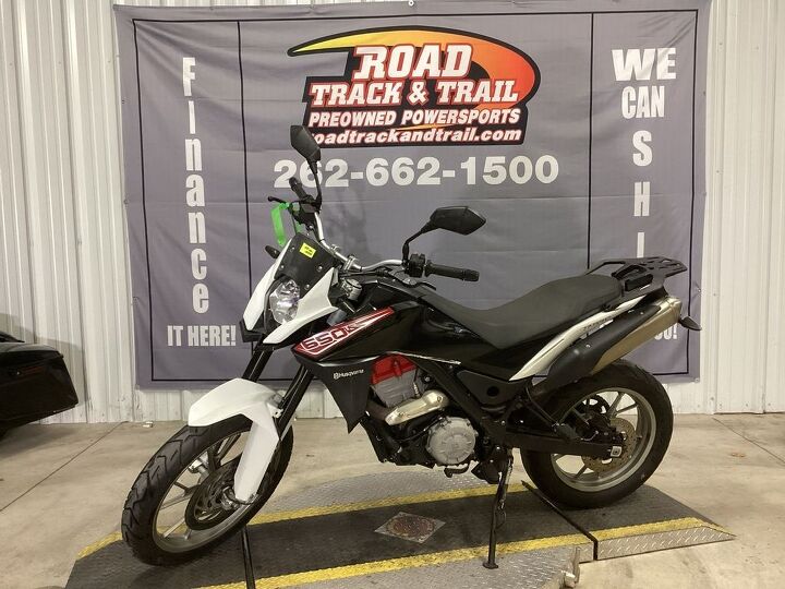 only 23 953 miles abs rear rack and passenger grab handles led front signals
