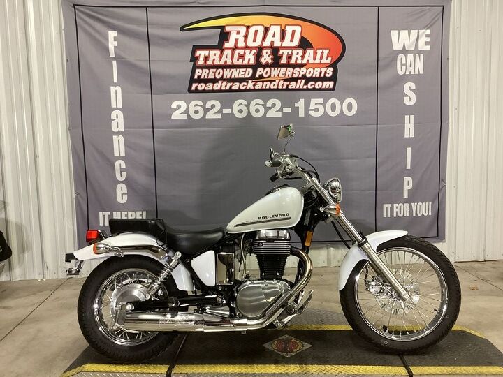 only 1143 miles 1 owner stock and super clean cruiser low seat height and