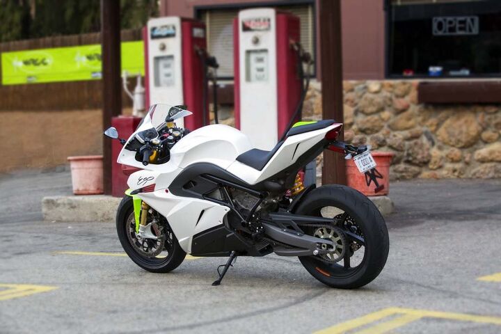 2015 energica ego second ride review video, The Ego is now equipped with an onboard battery charger located under the seat which is mostly responsible for shifting the Ego s weight an additional 1 rearward now at a 53 47 F R balance