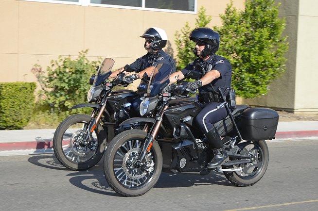 the life electric you have the right to remain silent, The Ceres Police Department is one of more than 50 law enforcement agencies that has incorporated Zero electric police motorcycles into its motor fleet Skeptical at first the department s motor officers are highly complimentary when discussing the performance and reliability of the machines in the field